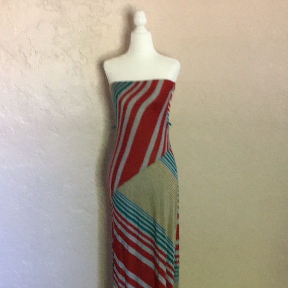Maxi Dress - Picture 2 of 3